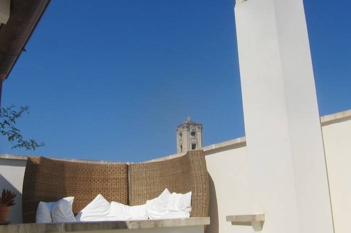 Vacation rental boutique apartment Nardo Lecce Salento Puglia southern italy, gay friendly, self contained entire appartement contemporary style, comfortable, well appointed spacious and stylish, outdoor space, terraces